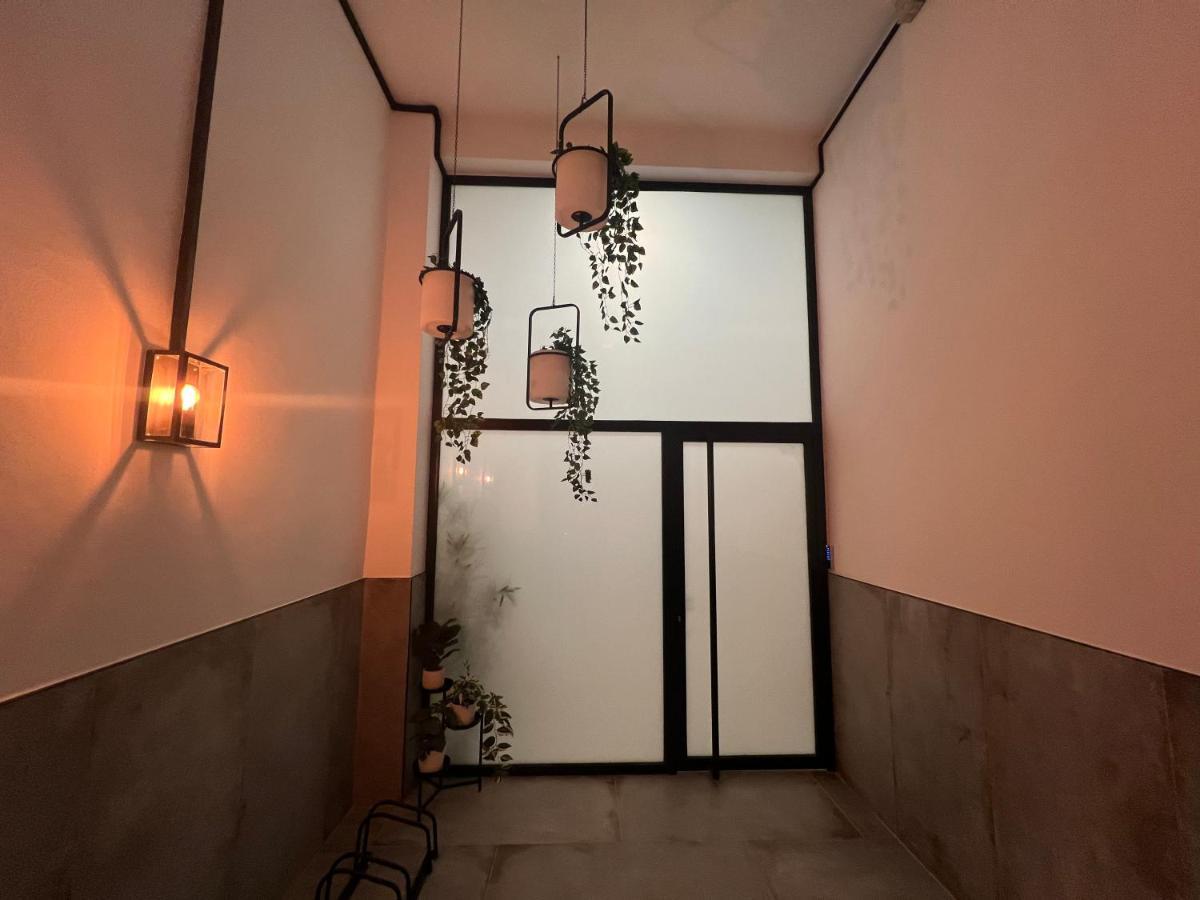 Hotel Nina Mala Valencia Exterior foto